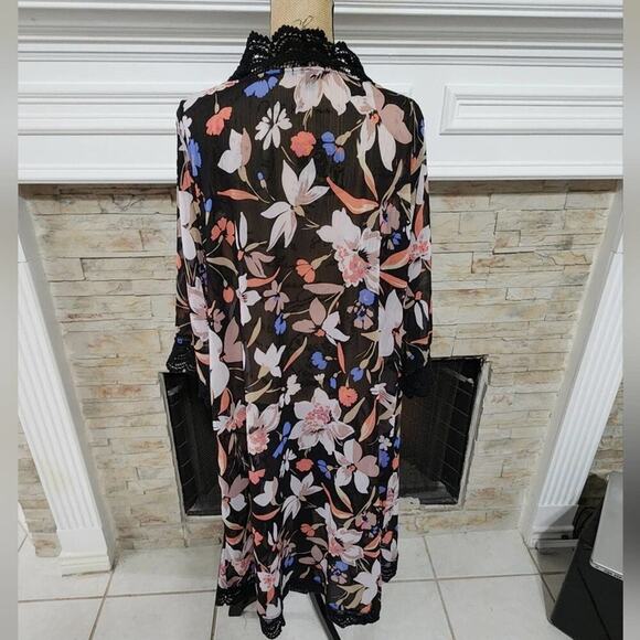 Torrid crocheted lace trimmed floral Chiffon kimono duster plus size 1X 2X - Picture 6 of 13